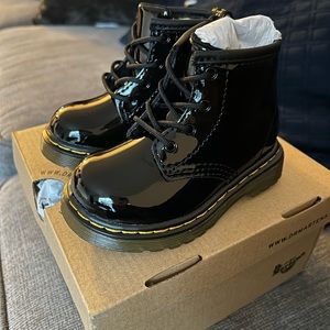 TODDLER 1460 PATENT LEATHER LACE UP BOOTS